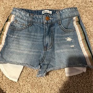 Epic threads jean shorts size 10 in children. Lightly used.